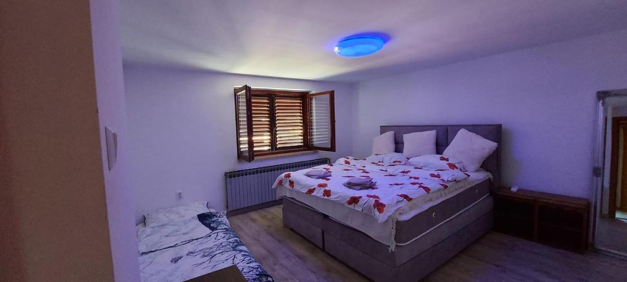 Kuca Za Odmor ,Erdelj 21 B Apartment Generalski Stol ภายนอก รูปภาพ